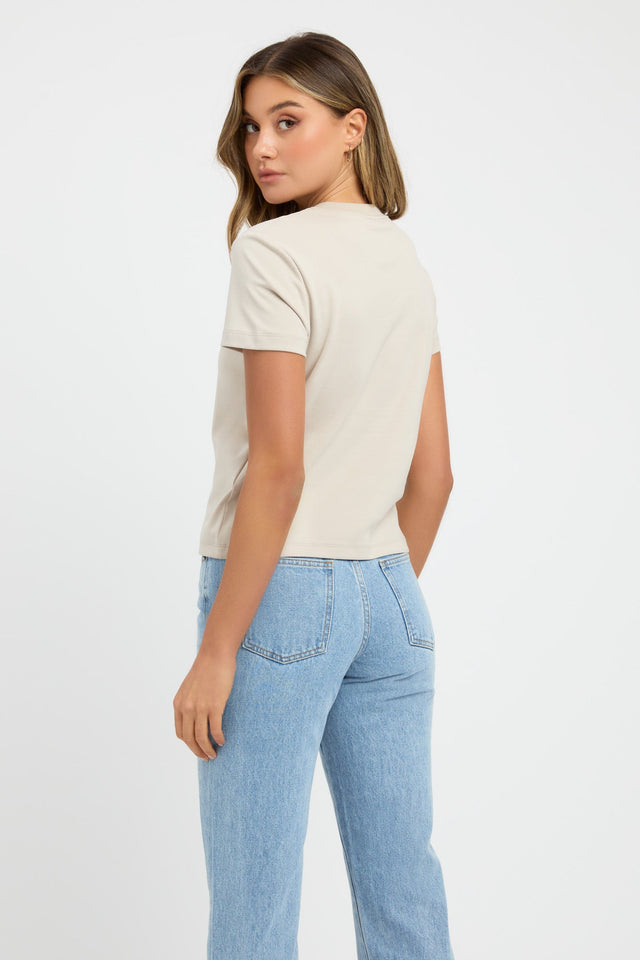 Essential Slim Tee