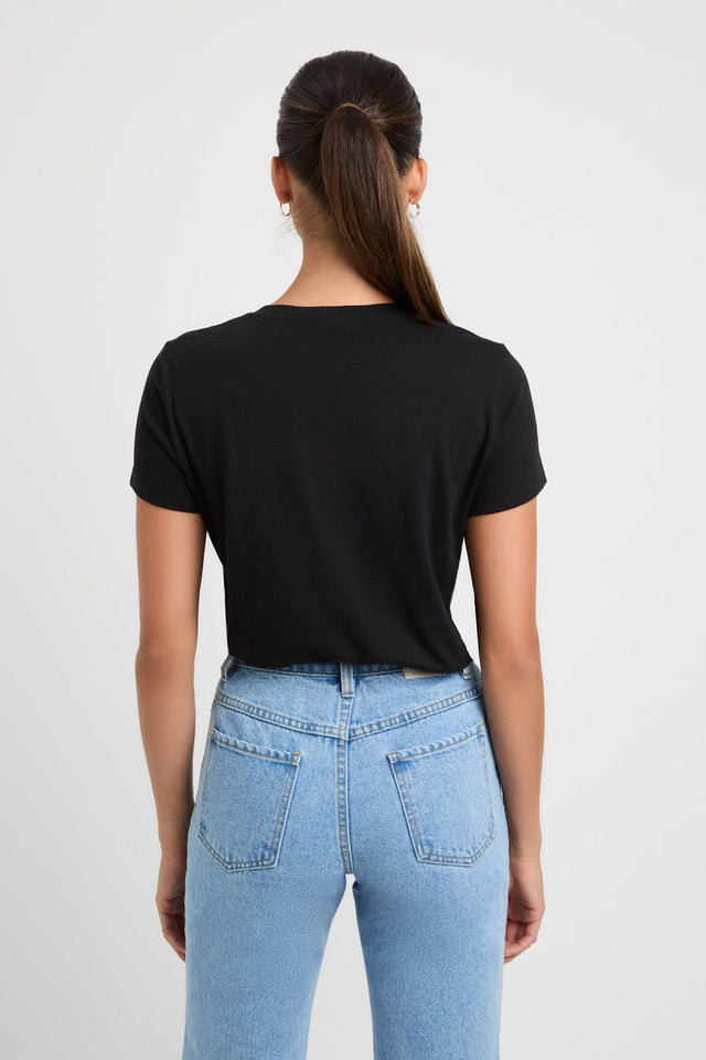 Lisa Slim Tee